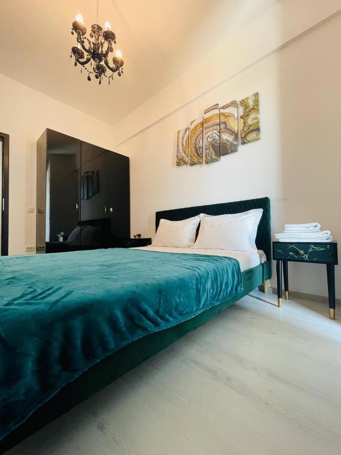 Family Apartment Near Palas Mall Iasi Exteriör bild